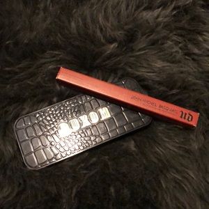 Combo! Shadow and liner! Barely used!!